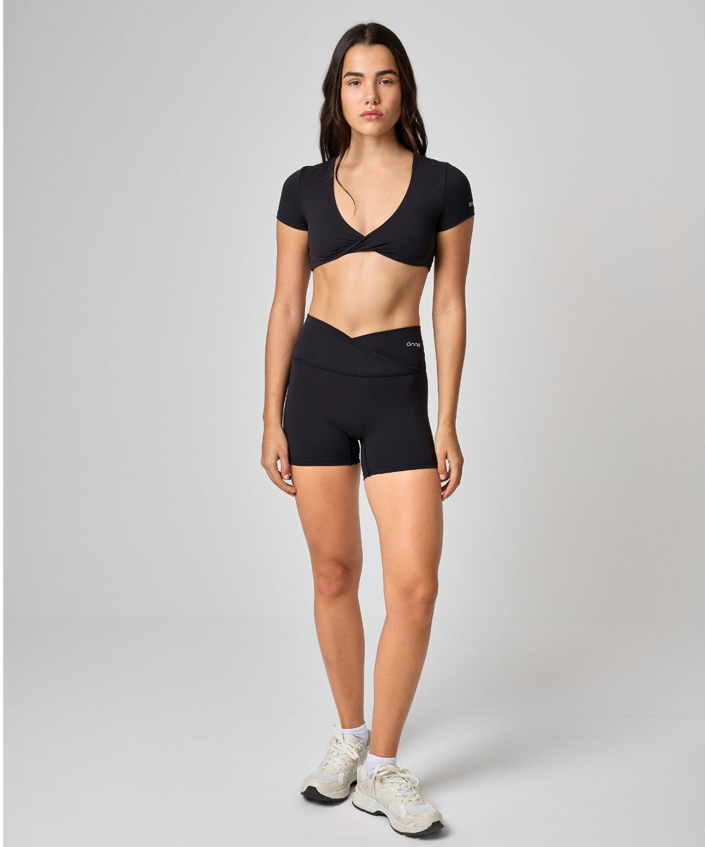 Camelia Top in Black, ÔNNE activewear
