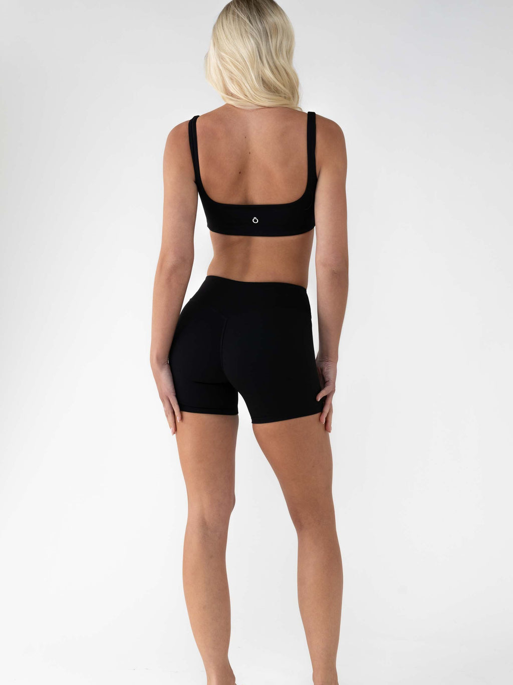 Marlo Shorts in Black, ÔNNE activewear