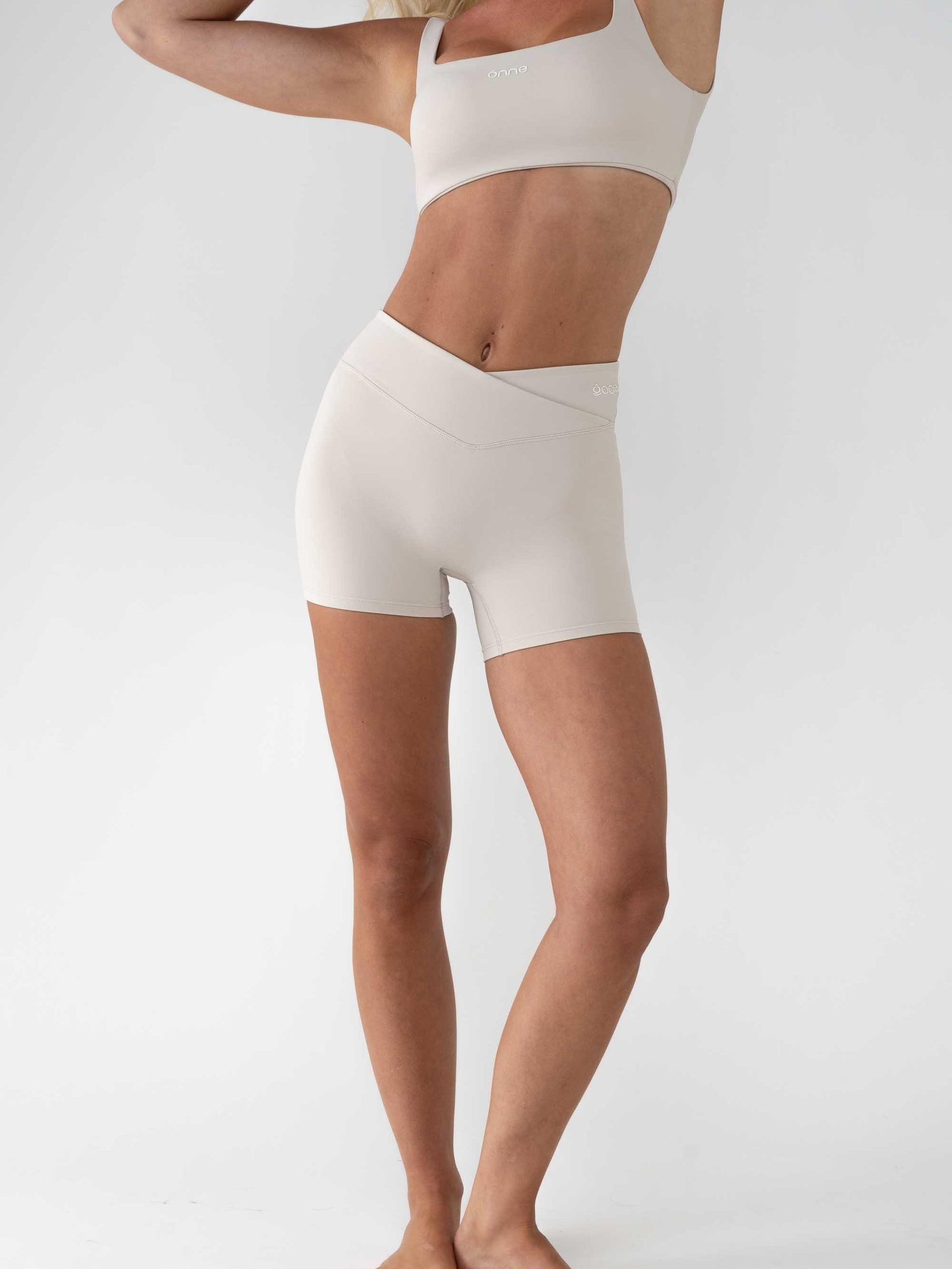 Marlo Shorts in Light Khaki, ÔNNE activewear