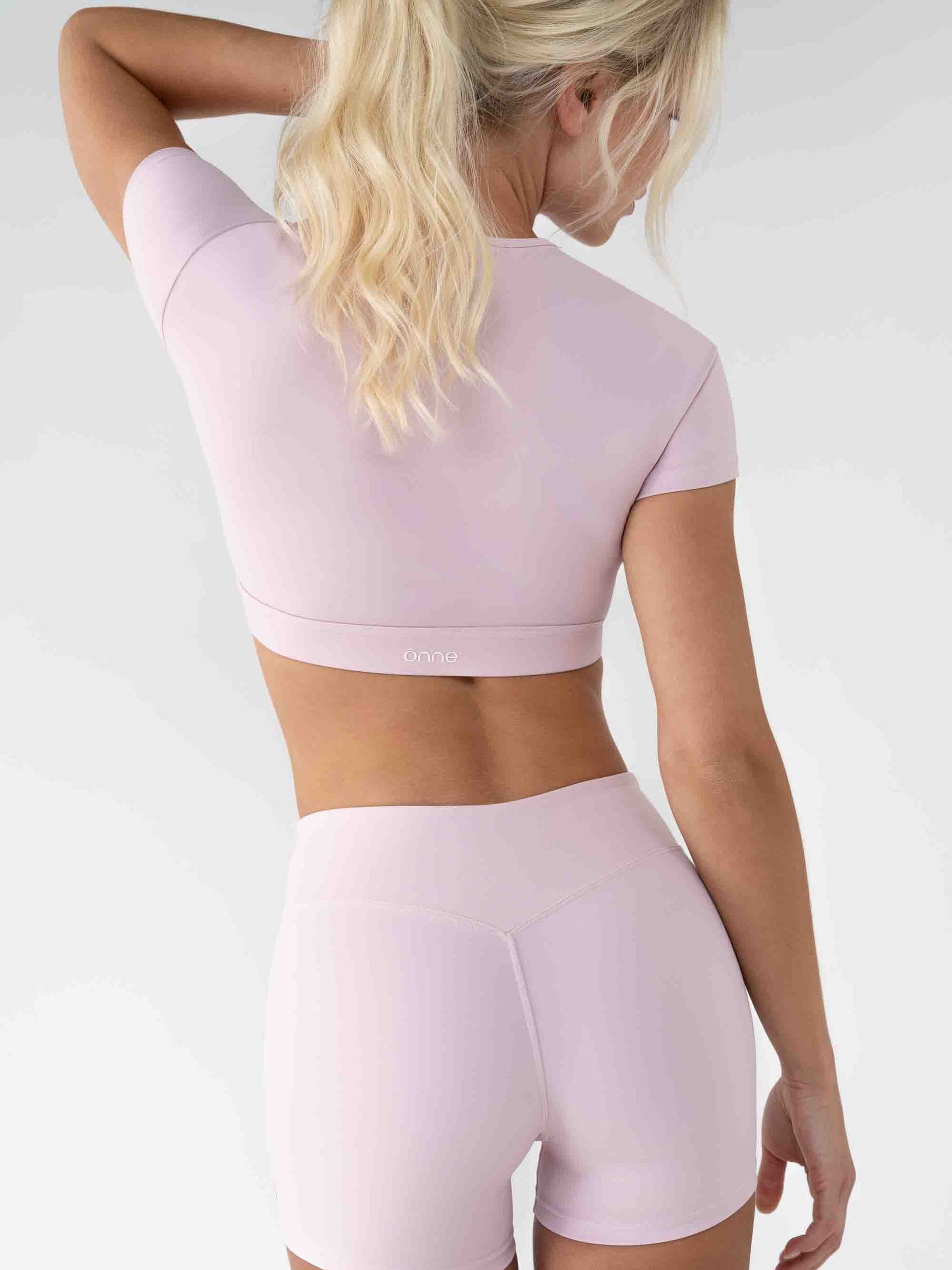 Muse Top in Peach Pink, ÔNNE activewear