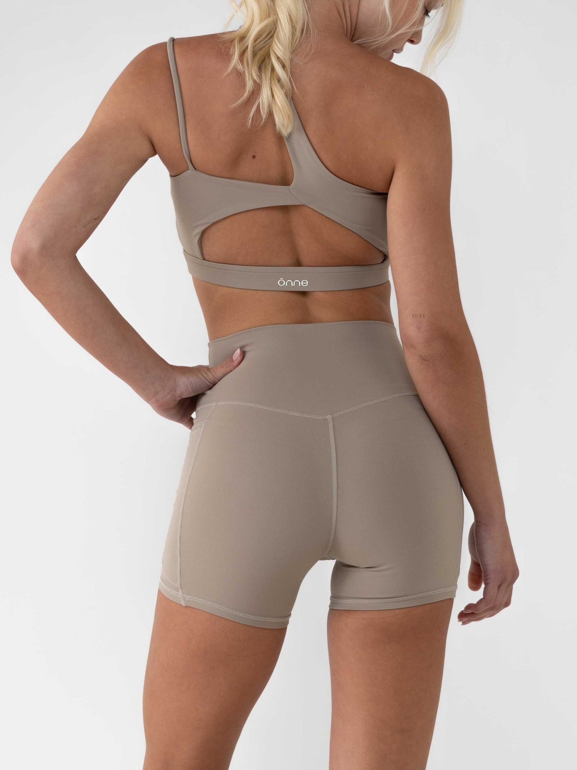 Nora Top in Sand Brown, ÔNNE activewear